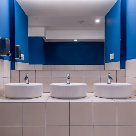 Amistat ברצלונה